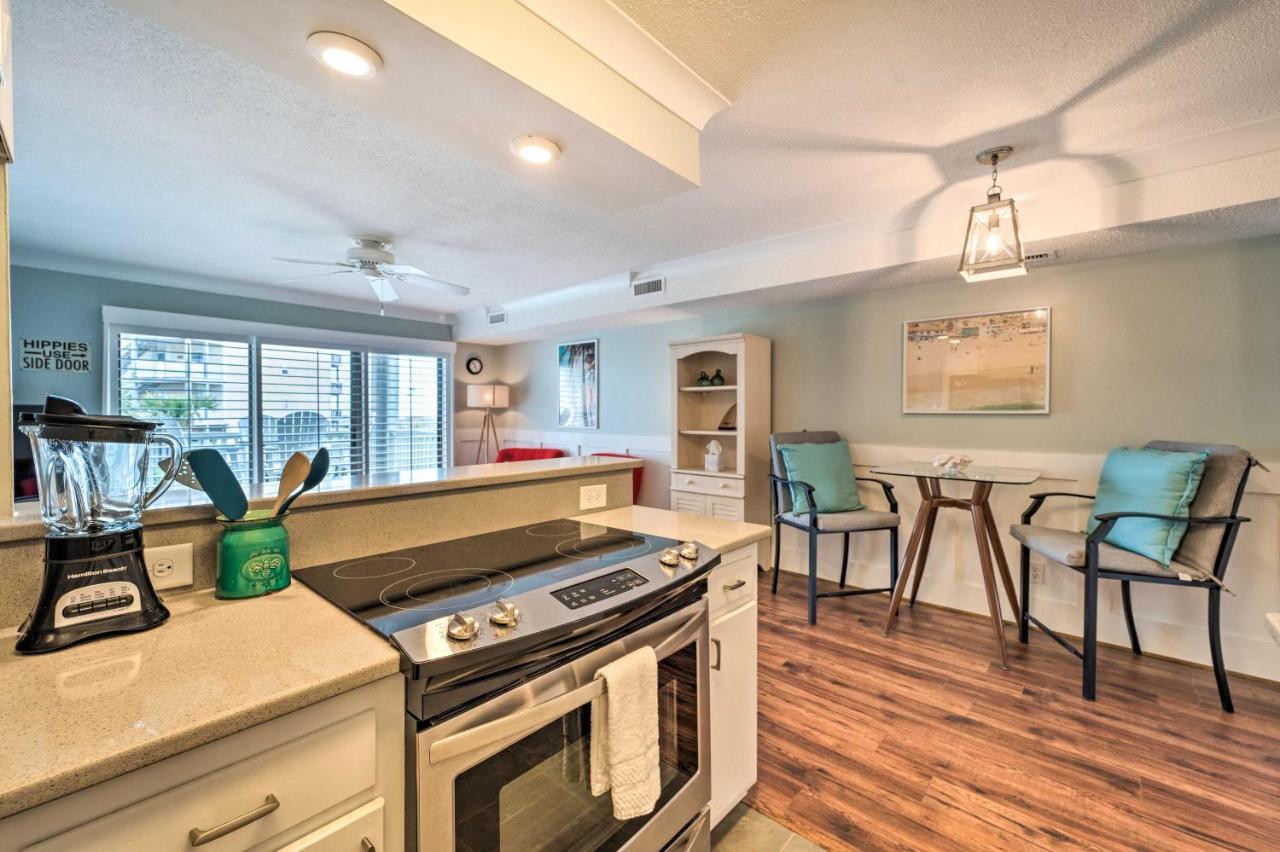Bright Carolina Beach Condo - Walk To Shore! Екстериор снимка