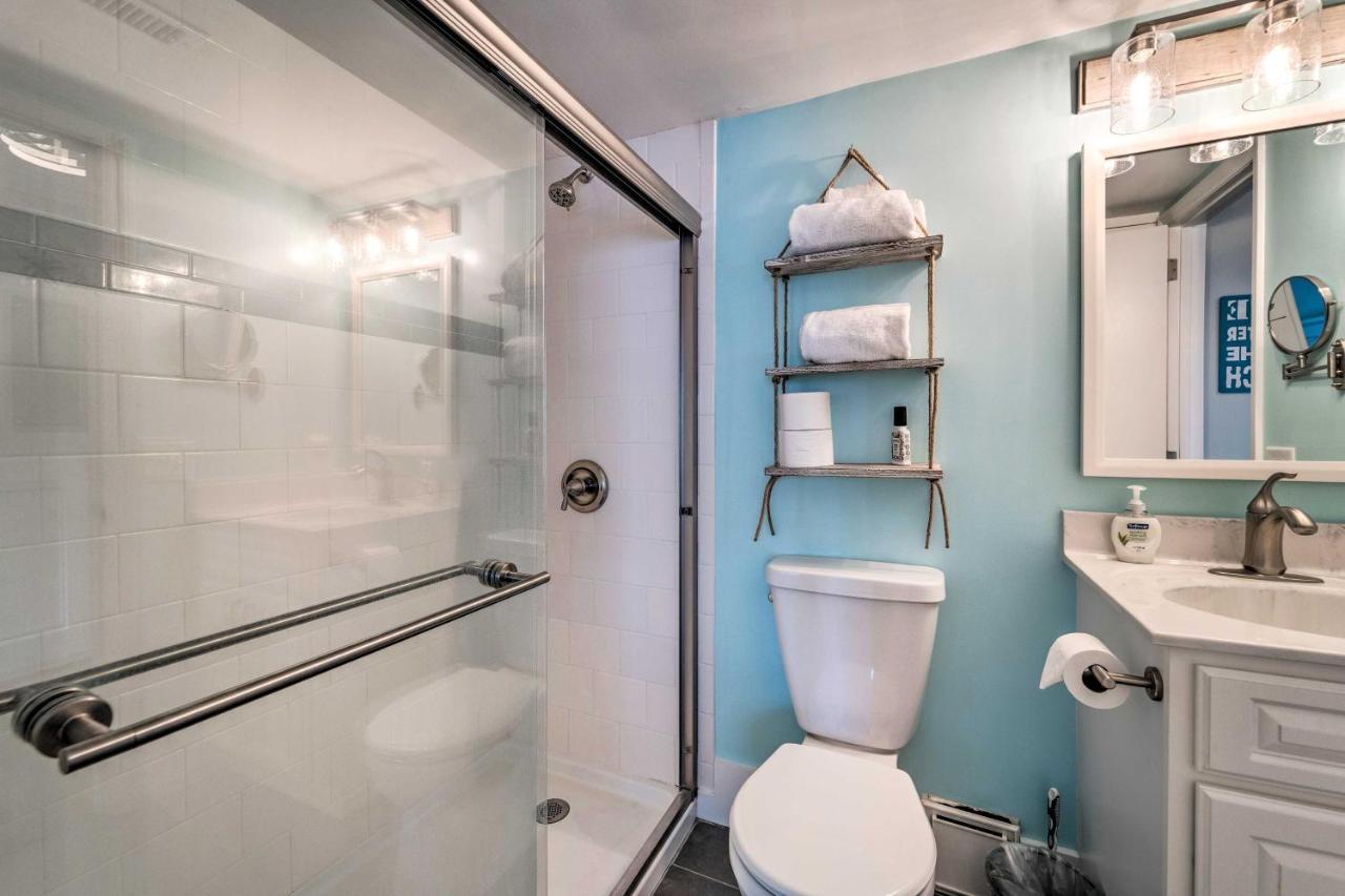 Bright Carolina Beach Condo - Walk To Shore! Екстериор снимка