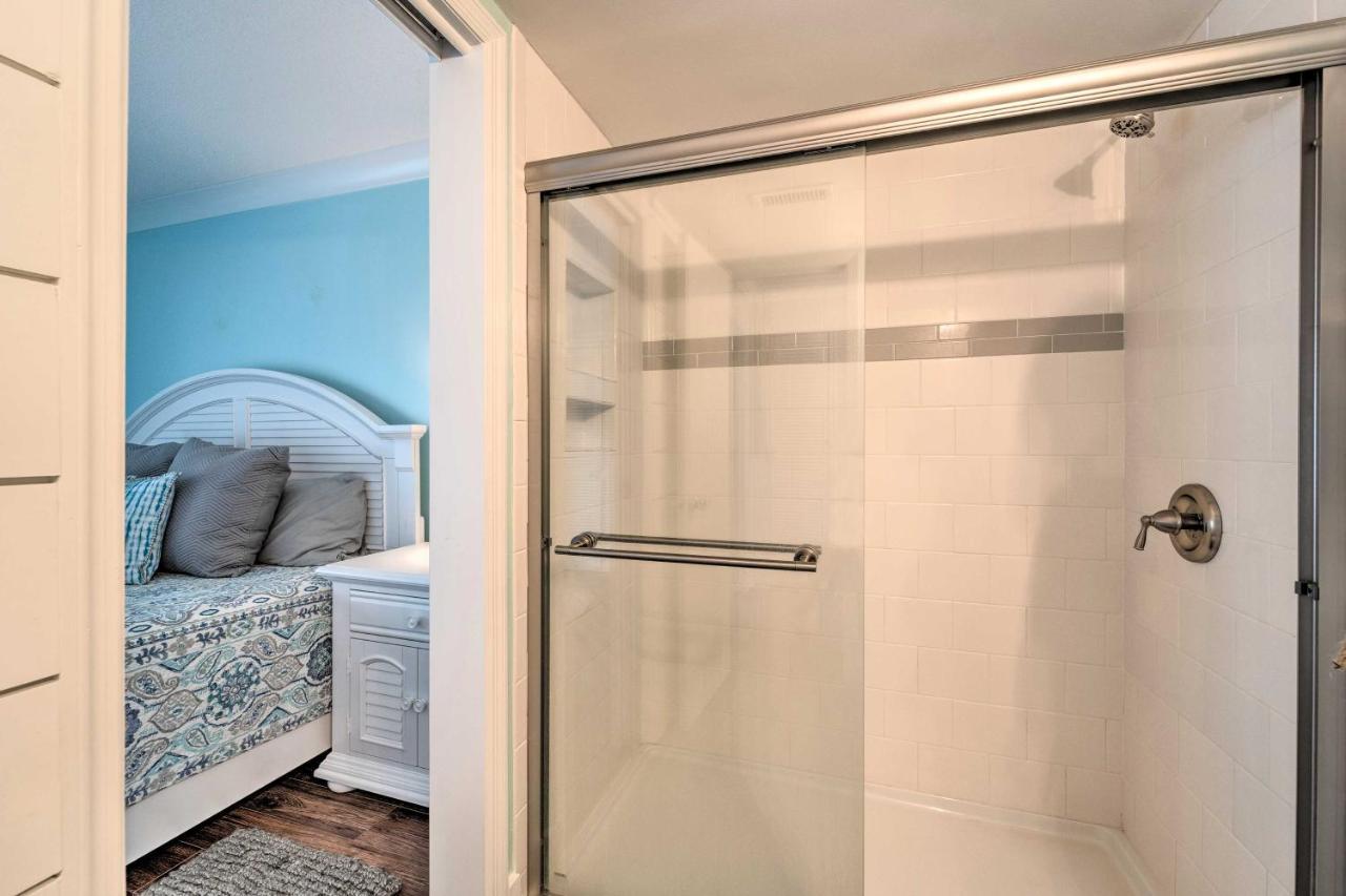 Bright Carolina Beach Condo - Walk To Shore! Екстериор снимка