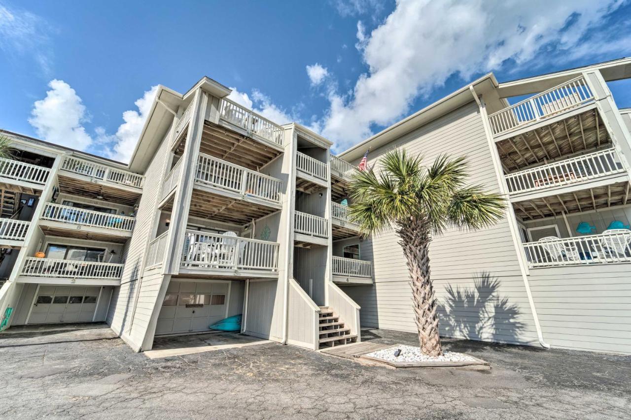 Bright Carolina Beach Condo - Walk To Shore! Екстериор снимка